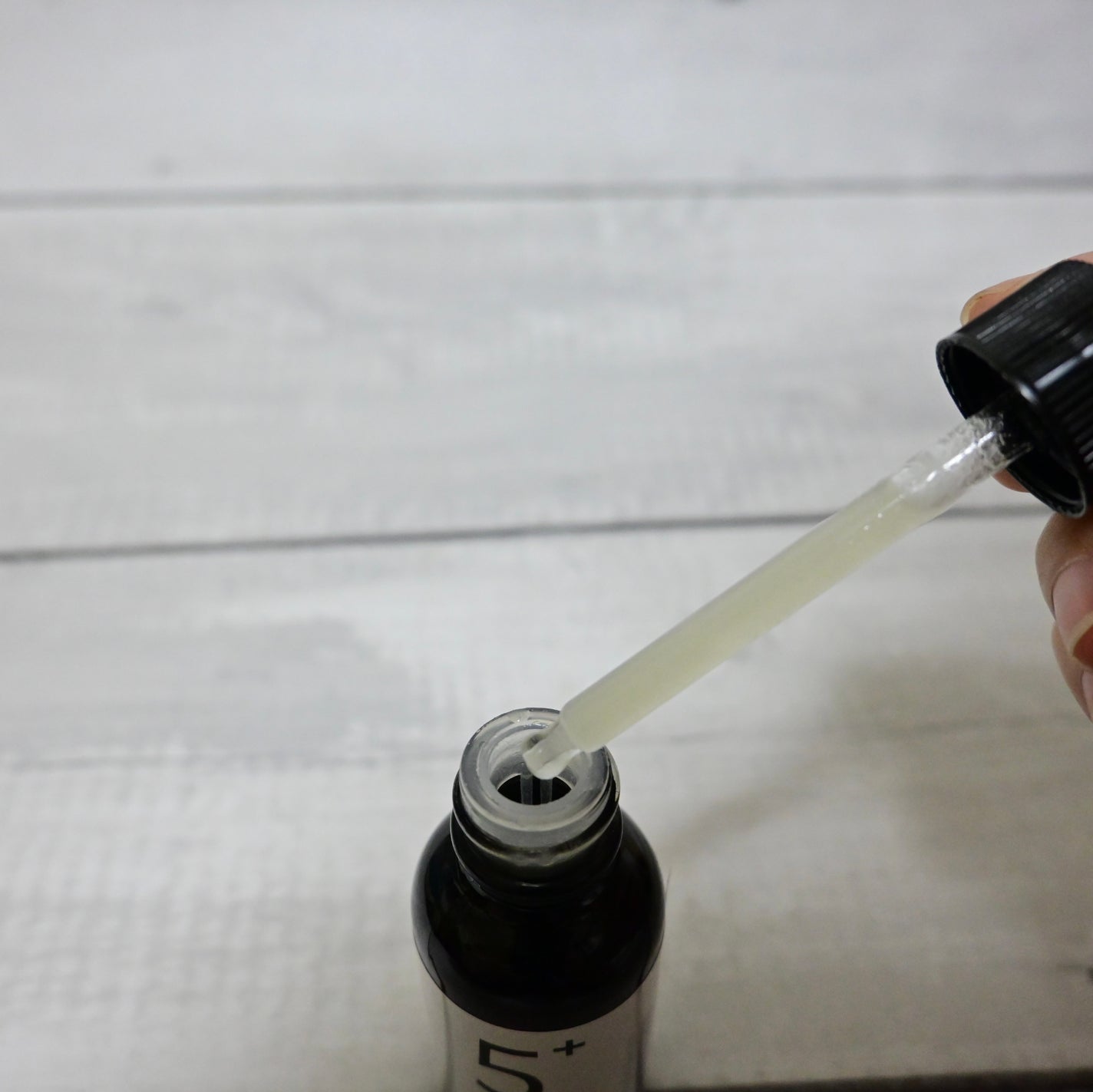 5番 白玉グルタチオンC美容液/numbuzin/美容液を使ったクチコミ(2枚目)