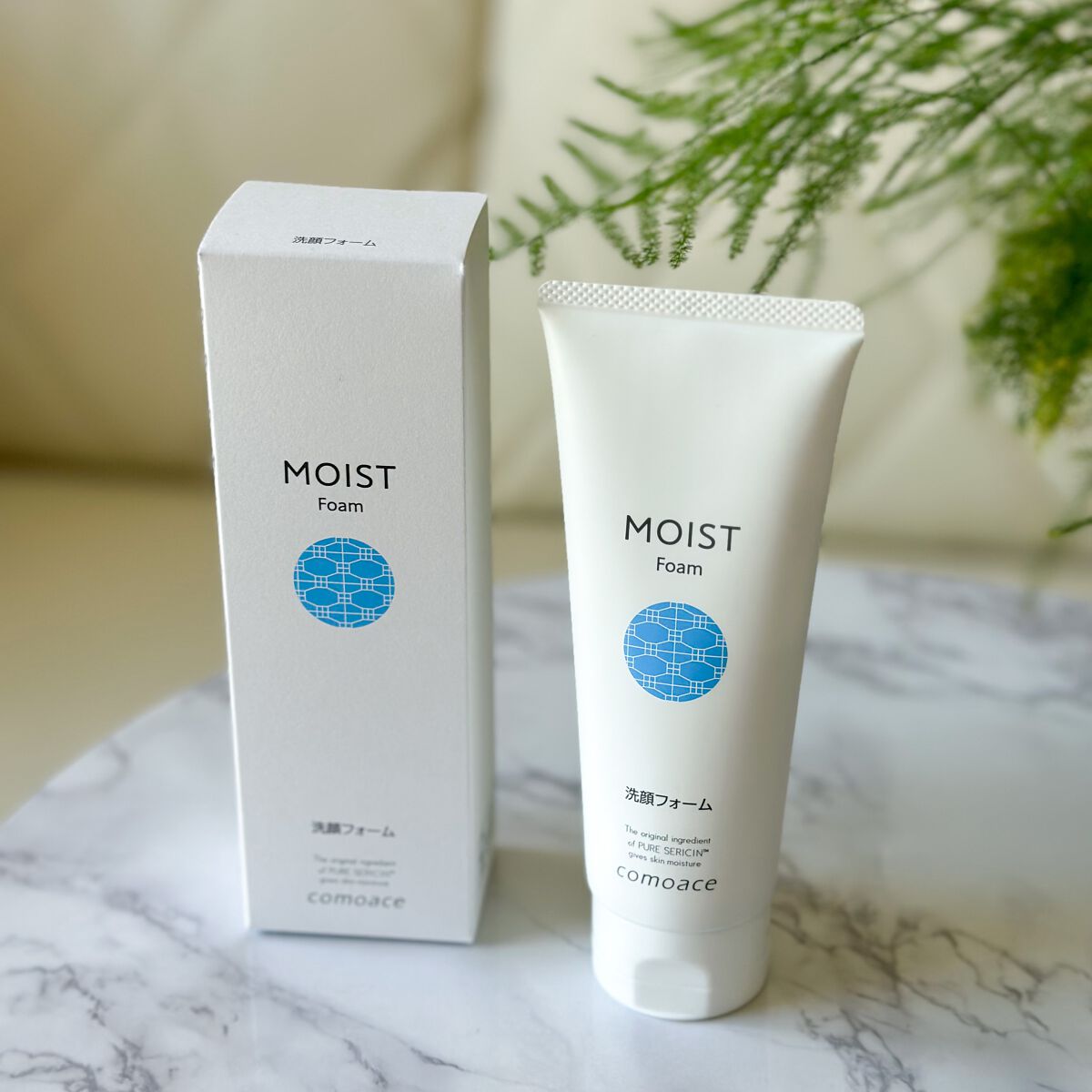 コモエース モイストフォームのクチコミ「敏感肌の人におすすめな洗顔がコモエースから登場🤍

マスク生活で肌荒れが続き、洗顔をしてもしみ.....」（1枚目）