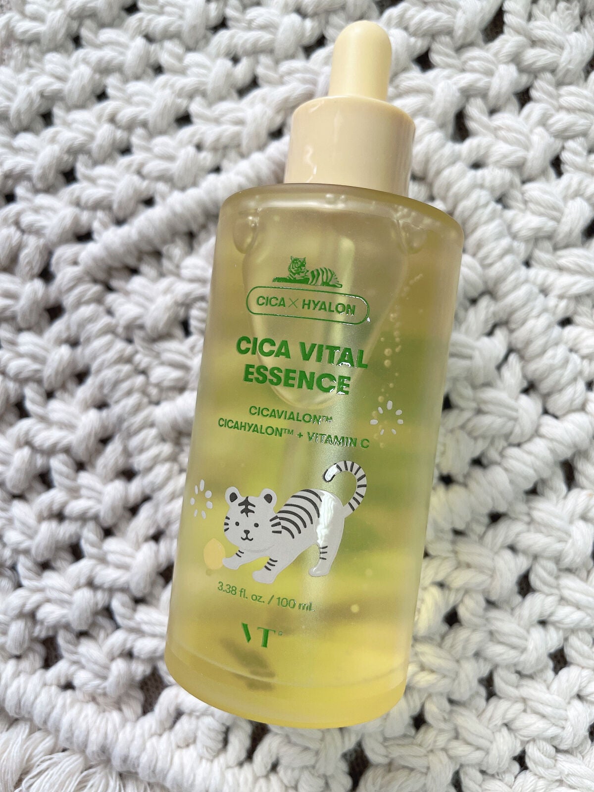 シカバイタル エッセンス/VT/美容液を使ったクチコミ(2枚目)