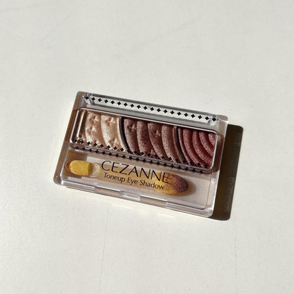 トーンアップアイシャドウ/CEZANNE/アイシャドウパレットを使ったクチコミ(1枚目)