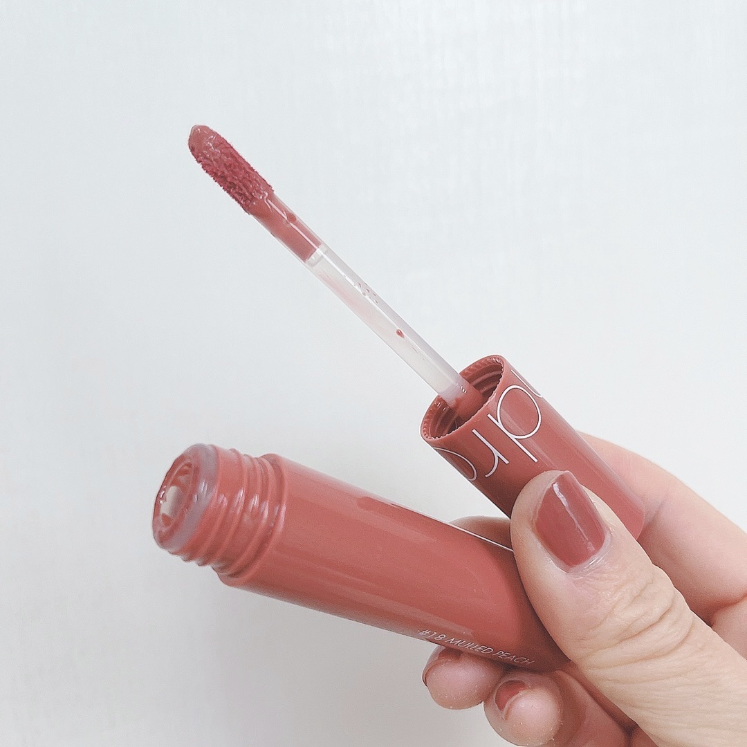 ジューシーラスティングティント 18 マルドピーチ(MULLED PEACH)/rom&nd/リップティントを使ったクチコミ（2枚目）