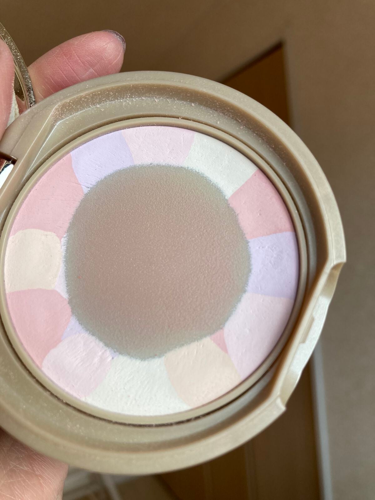 マシュマロフィニッシュパウダー ~Abloom~/キャンメイク/プレストパウダーを使ったクチコミ(1枚目)