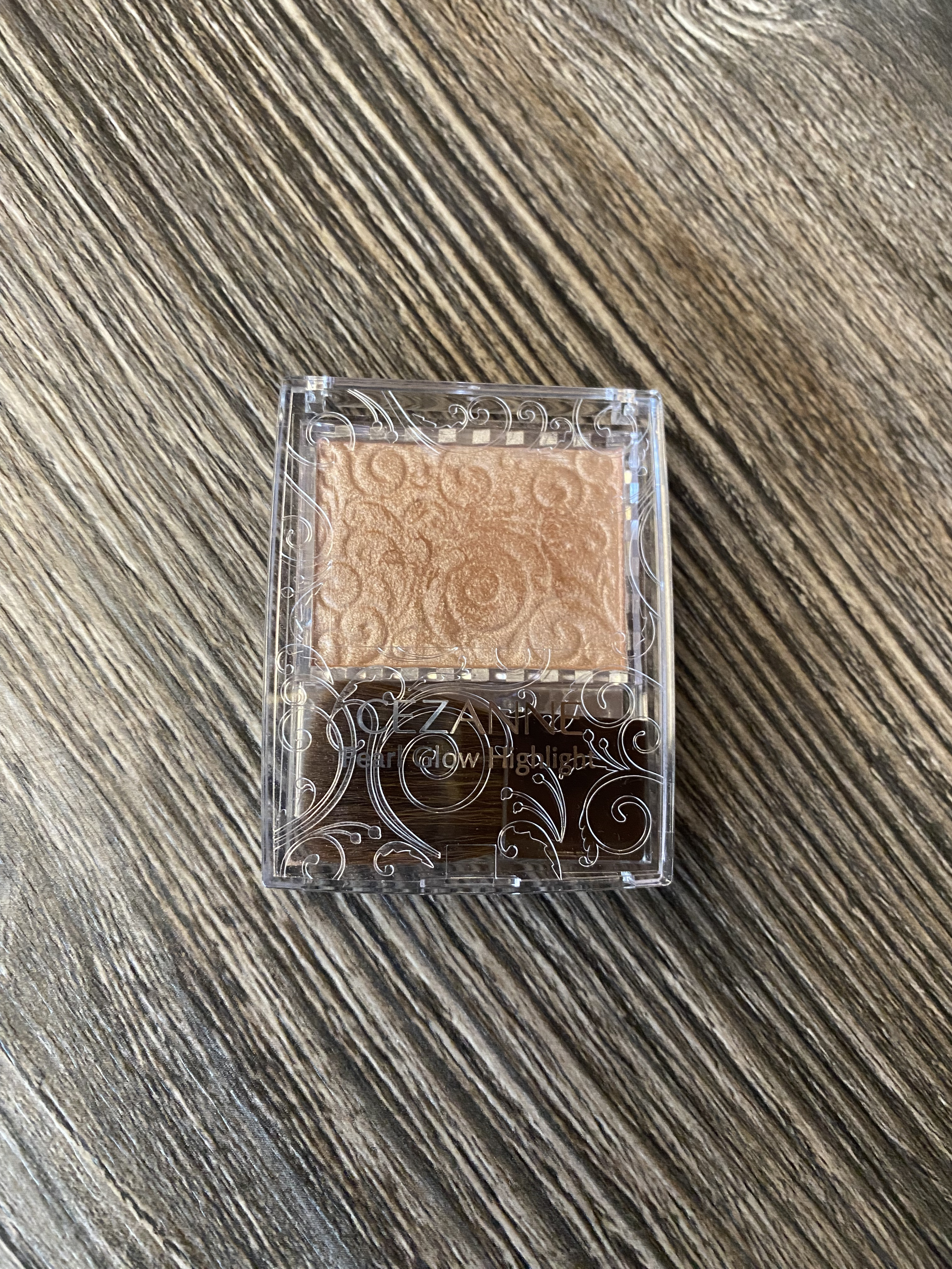 パールグロウハイライト/CEZANNE/パウダーハイライトを使ったクチコミ（1枚目）