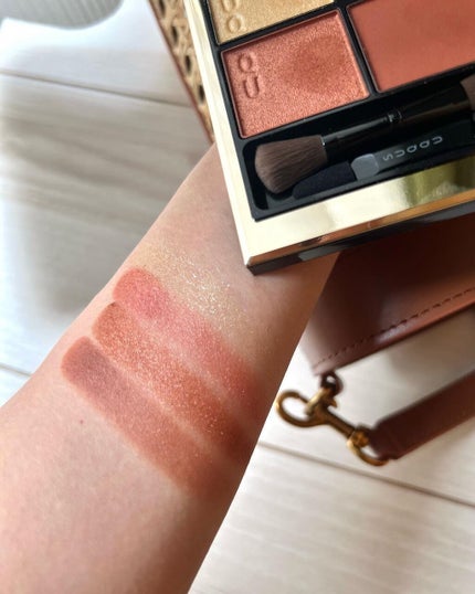 シグニチャー カラー アイズ/SUQQU/アイシャドウパレットを使ったクチコミ(3枚目)