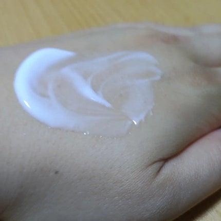 ひとみん on LIPS 「ヒト幹細胞培養エキスタイムレスリペアワン、ヒト幹細胞培養エキス..」(4枚目)