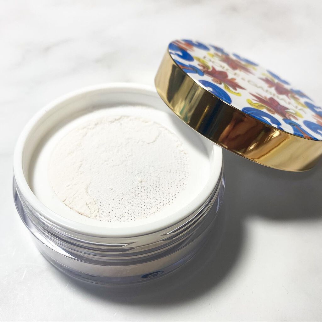 ソーラーグロウ トランスルーセント ルースセッティングパウダー  1 CRYSTAL /DOLCE&GABBANA BEAUTY/ルースパウダーを使ったクチコミ（2枚目）
