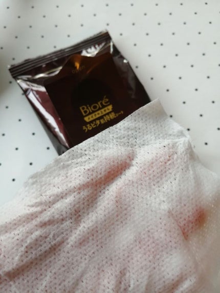 ビオレメイクの上からうるピタ肌持続シート/ビオレ/フェイスシートを使ったクチコミ(2枚目)