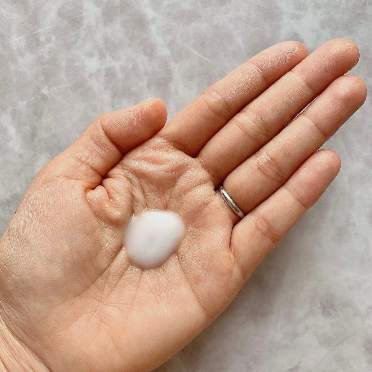 ミノン アミノモイスト モイストミルキィ クレンジング/ミノン/ミルククレンジングを使ったクチコミ(2枚目)