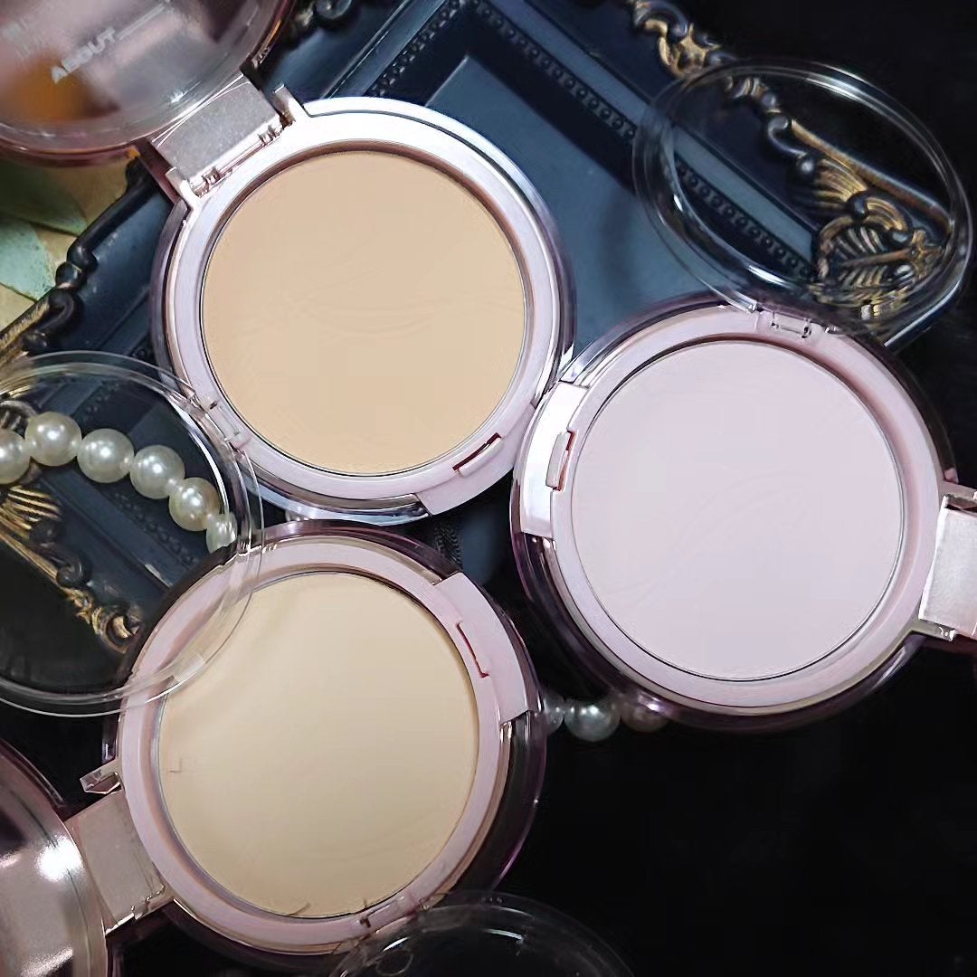 ザ・ブラーパウダーパクト/ABOUT TONE/プレストパウダーを使ったクチコミ(2枚目)