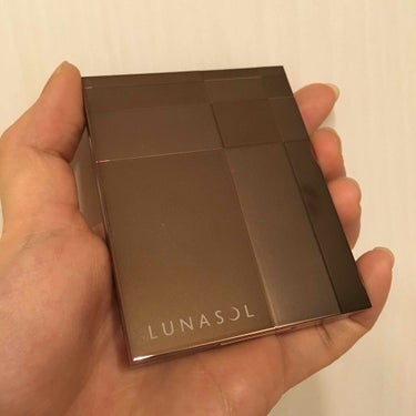 スキンモデリングアイズ/LUNASOL/アイシャドウパレットを使ったクチコミ（3枚目）