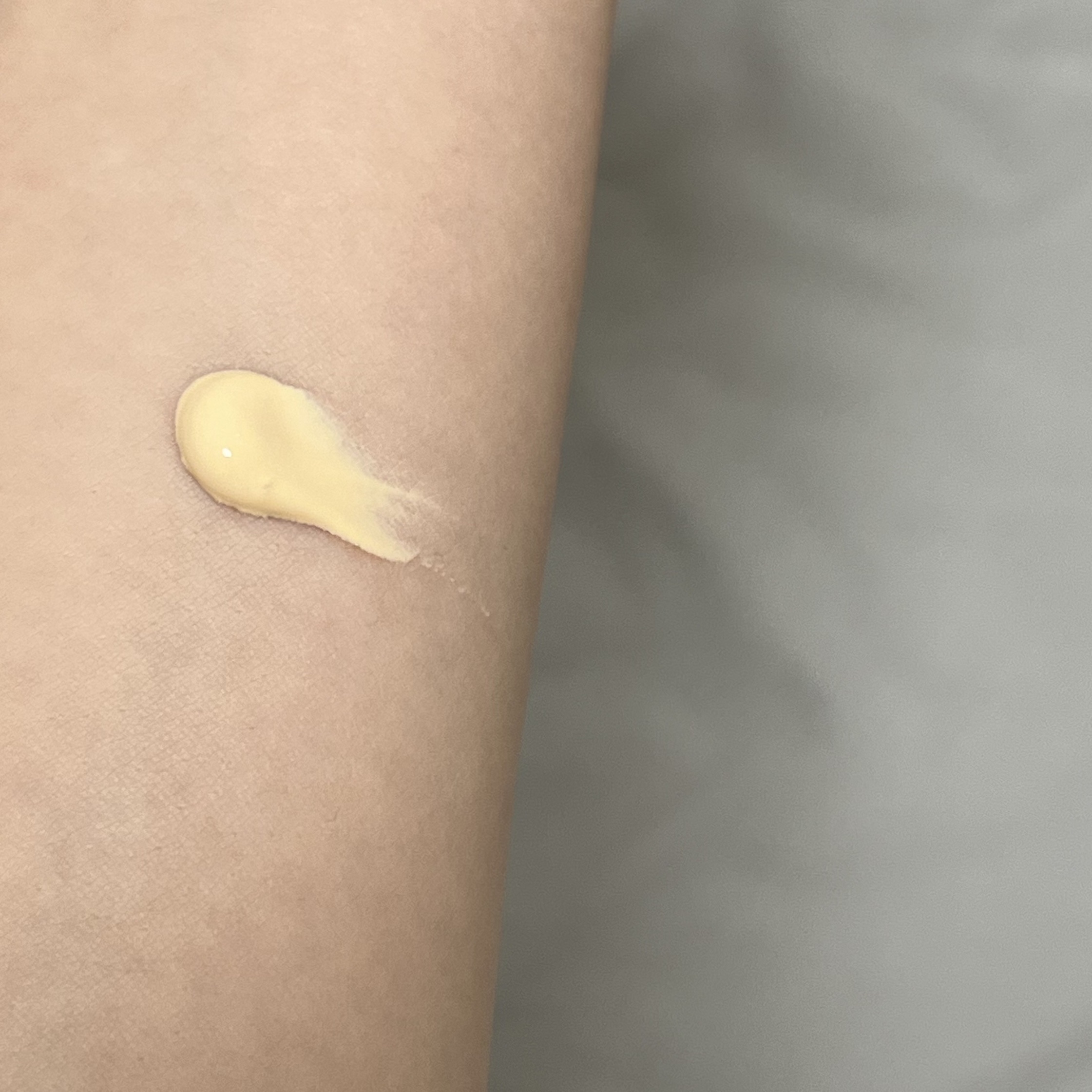 マットシフォン UVホワイトニングベースN/KiSS/化粧下地を使ったクチコミ（3枚目）