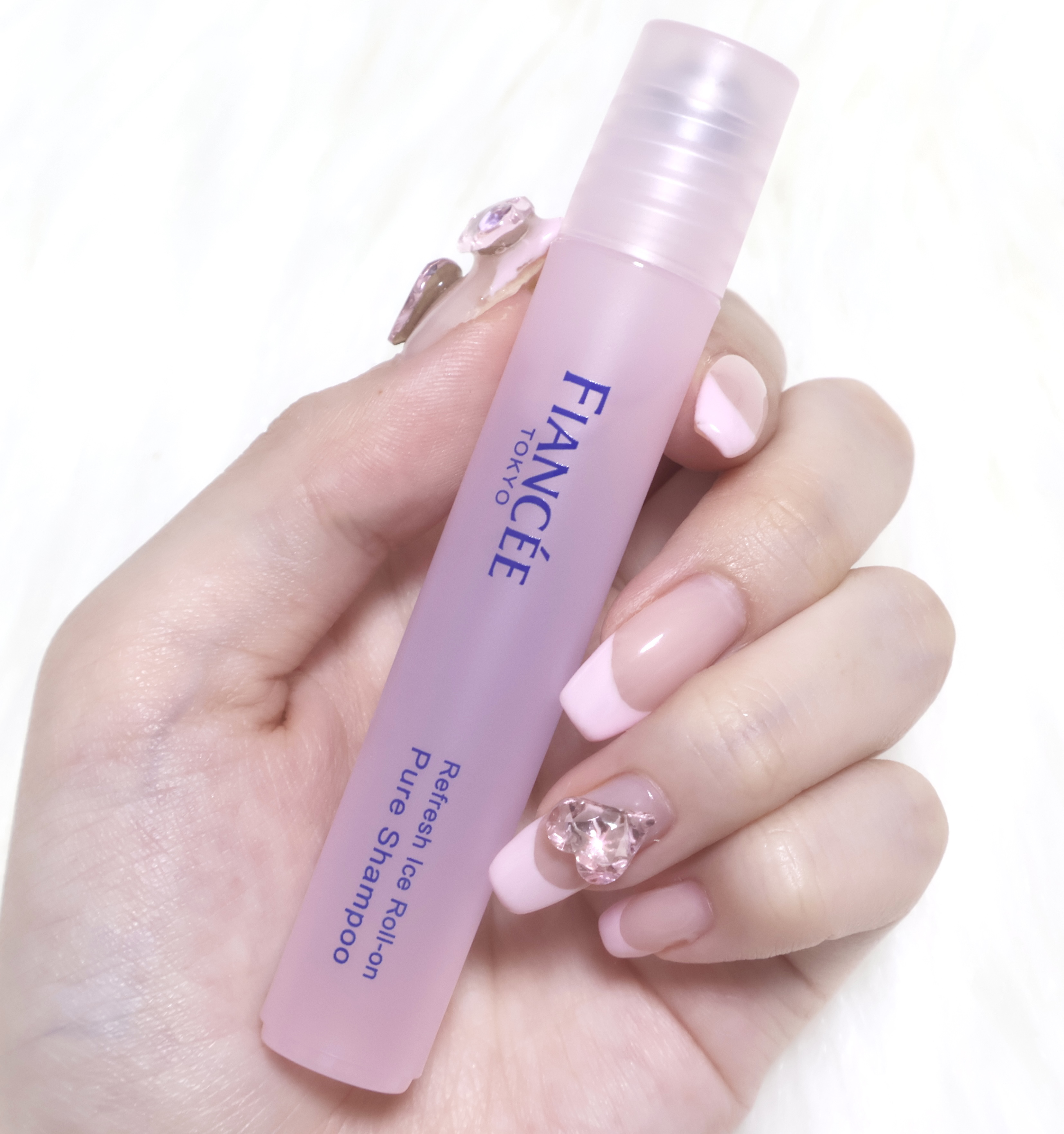 リフレッシュアイスロールオン ピュアシャンプーの香り/フィアンセ/デオドラント・制汗剤を使ったクチコミ（1枚目）