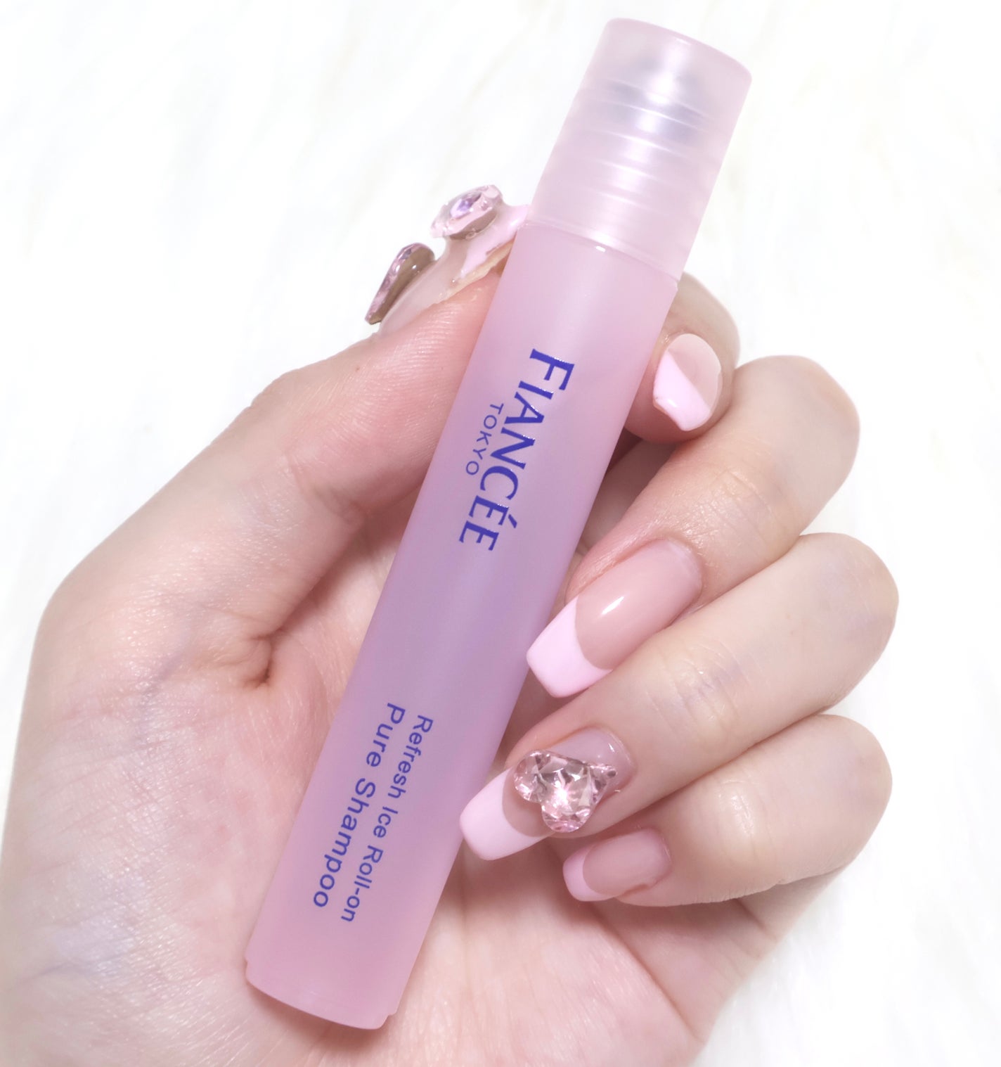 リフレッシュアイスロールオン ピュアシャンプーの香り/フィアンセ/デオドラント・制汗剤を使ったクチコミ(1枚目)