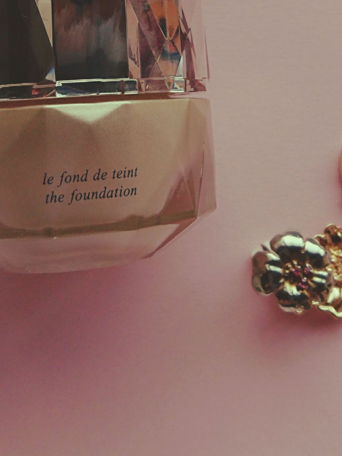 ル・フォンドゥタンn/クレ・ド・ポー ボーテ/クリーム・エマルジョンファンデーションを使ったクチコミ(3枚目)