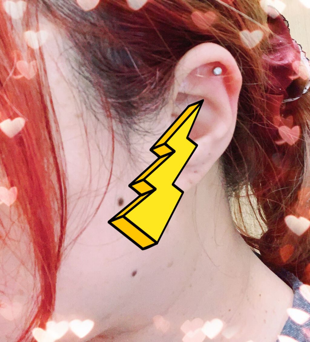 リサ・ラーソン♡クッションファンデマニア on LIPS 「痛い話違うから💦(>᎑<;)あはは😃な話一応#ヘリックス軟骨ピ..」(1枚目)