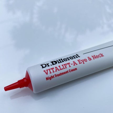 Dr.Different VITALIFT-A アイ&ネックのクチコミ「.
.
#DrDifferent
💊..VITALIFT-A Eye&Neck
.
ドクターデ.....」(2枚目)