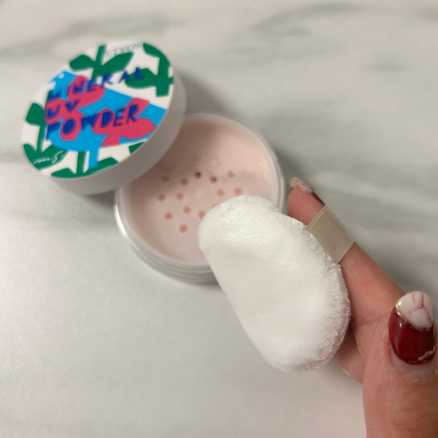 ミネラルUVパウダー/エトヴォス/ルースパウダーを使ったクチコミ(3枚目)