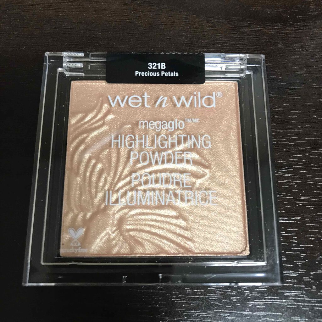 MegaGlo Highlighting Powder/wet 'n' wild/パウダーハイライトを使ったクチコミ(4枚目)