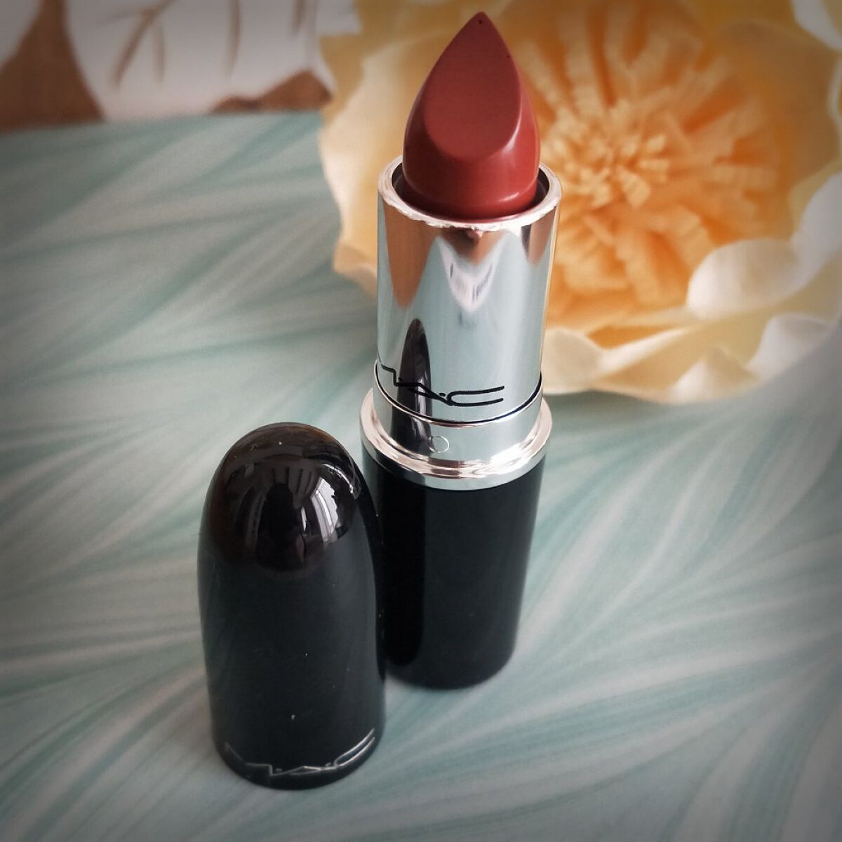 ラスターガラス シアー シャイン リップスティック /M・A・C/口紅を使ったクチコミ(4枚目)