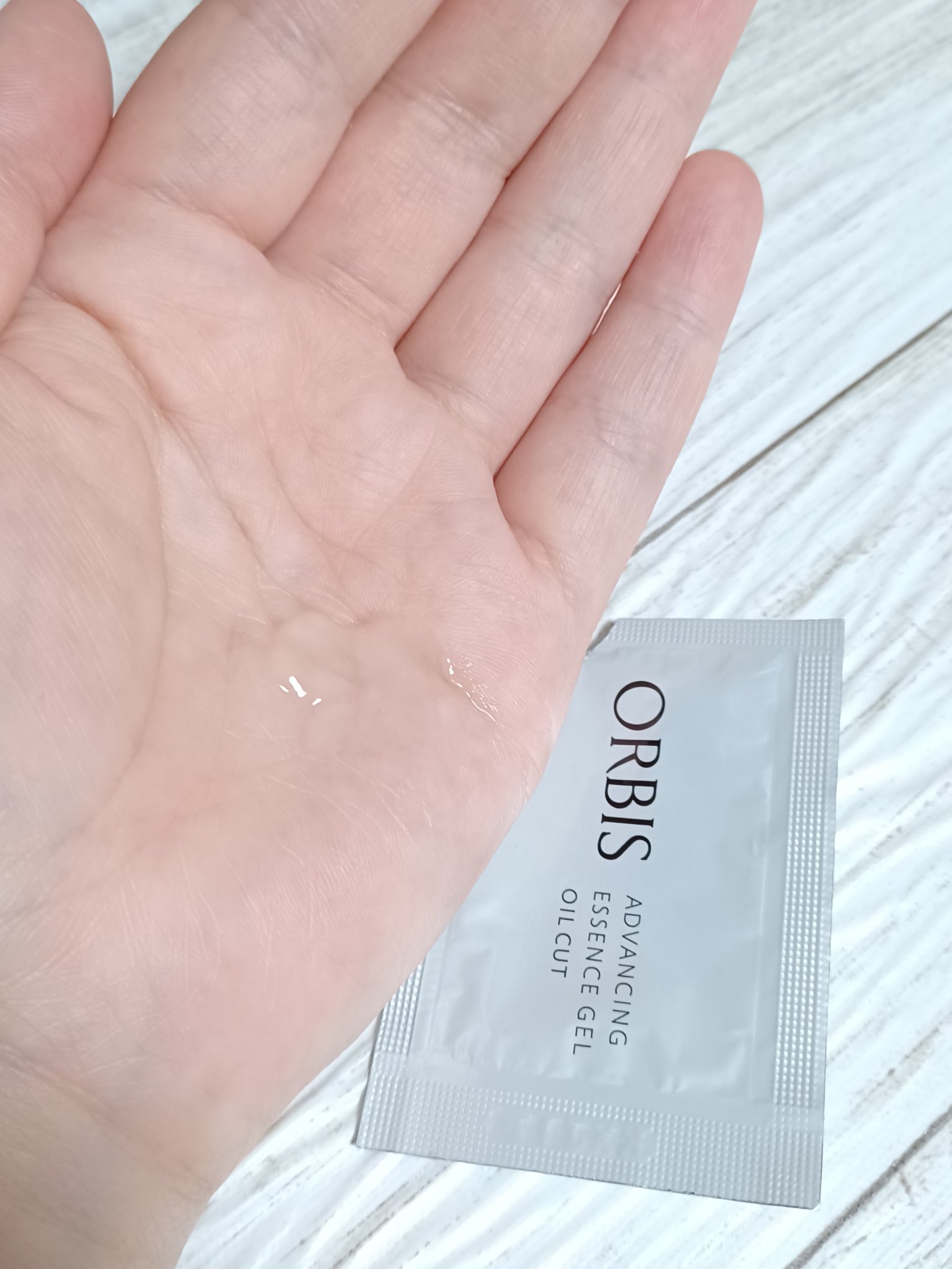 アドバンシング エッセンス ジェル/オルビス/美容液を使ったクチコミ（2枚目）