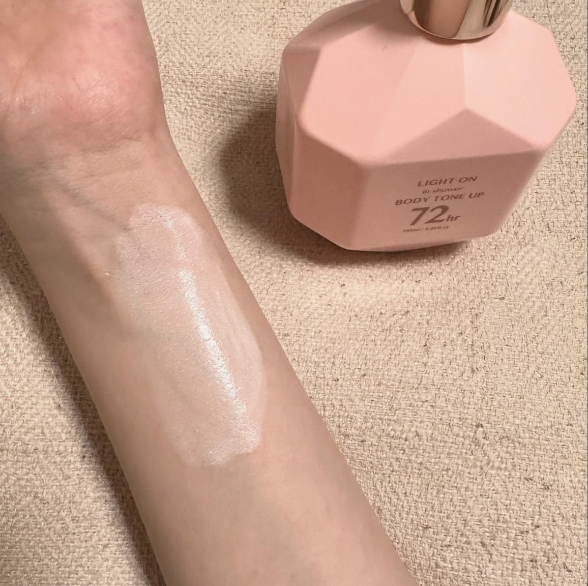 ライトオンインシャワー ボディトーンアップ/BOM/ボディソープを使ったクチコミ（2枚目）