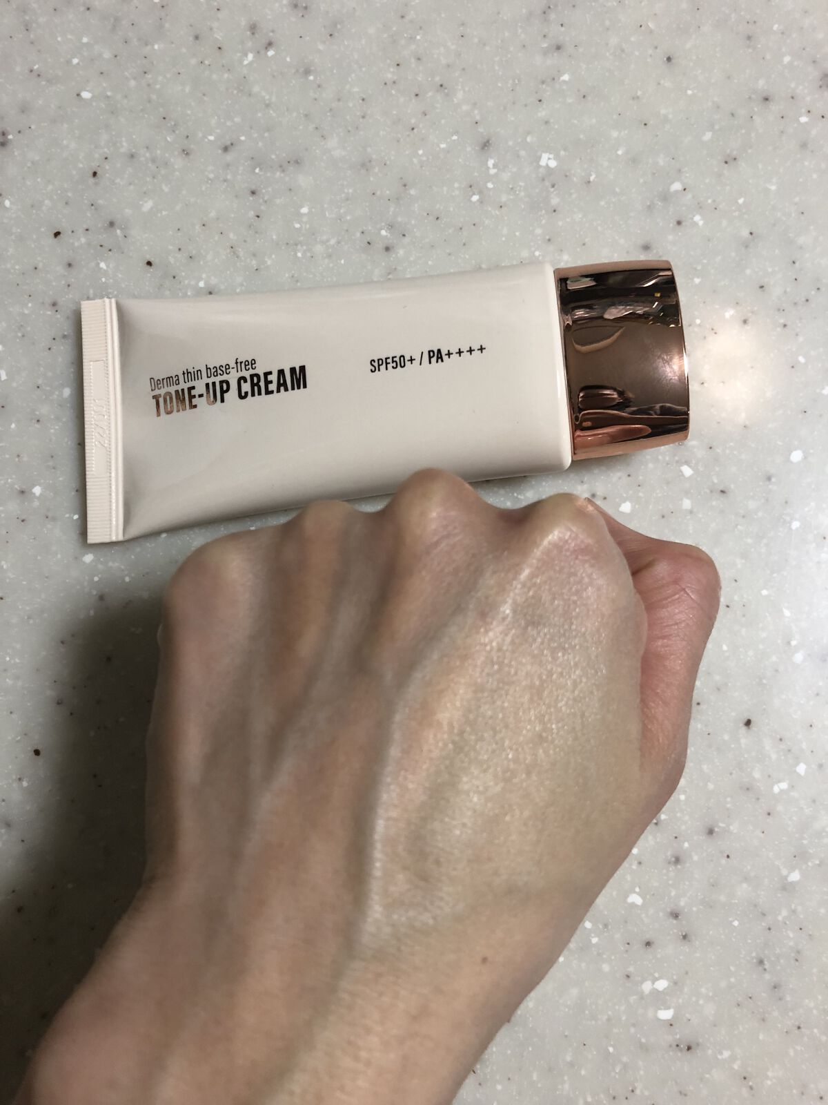 ダーマシンベースフリートーンアップクリーム/23years old/化粧下地を使ったクチコミ（2枚目）