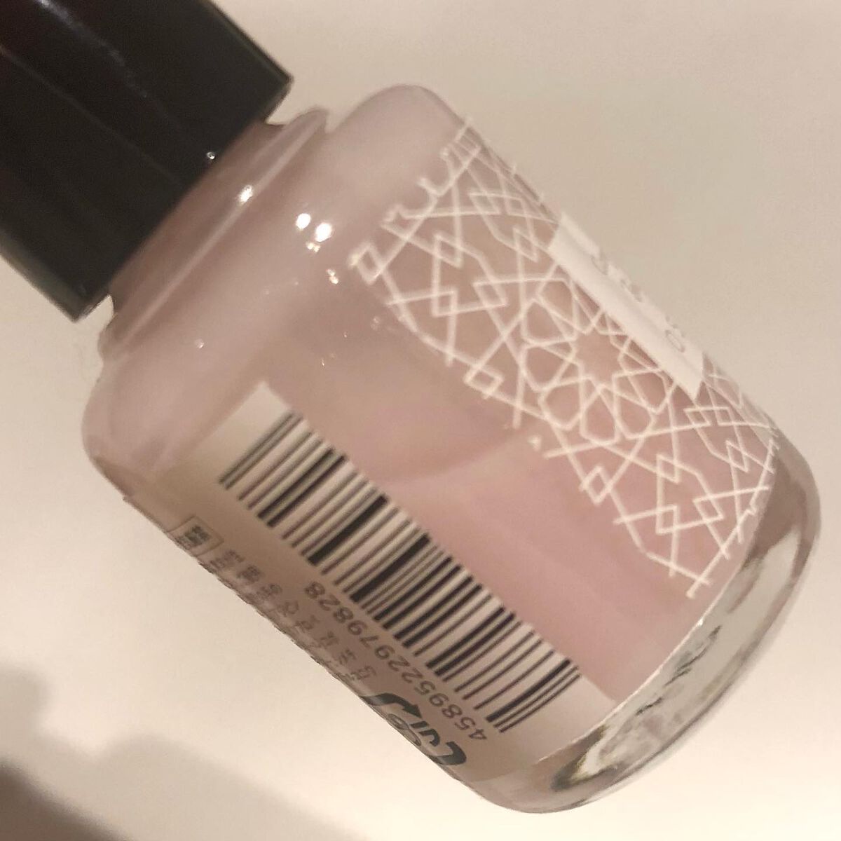 オサジ アップリフト ネイルカラー/OSAJI/マニキュアを使ったクチコミ（3枚目）