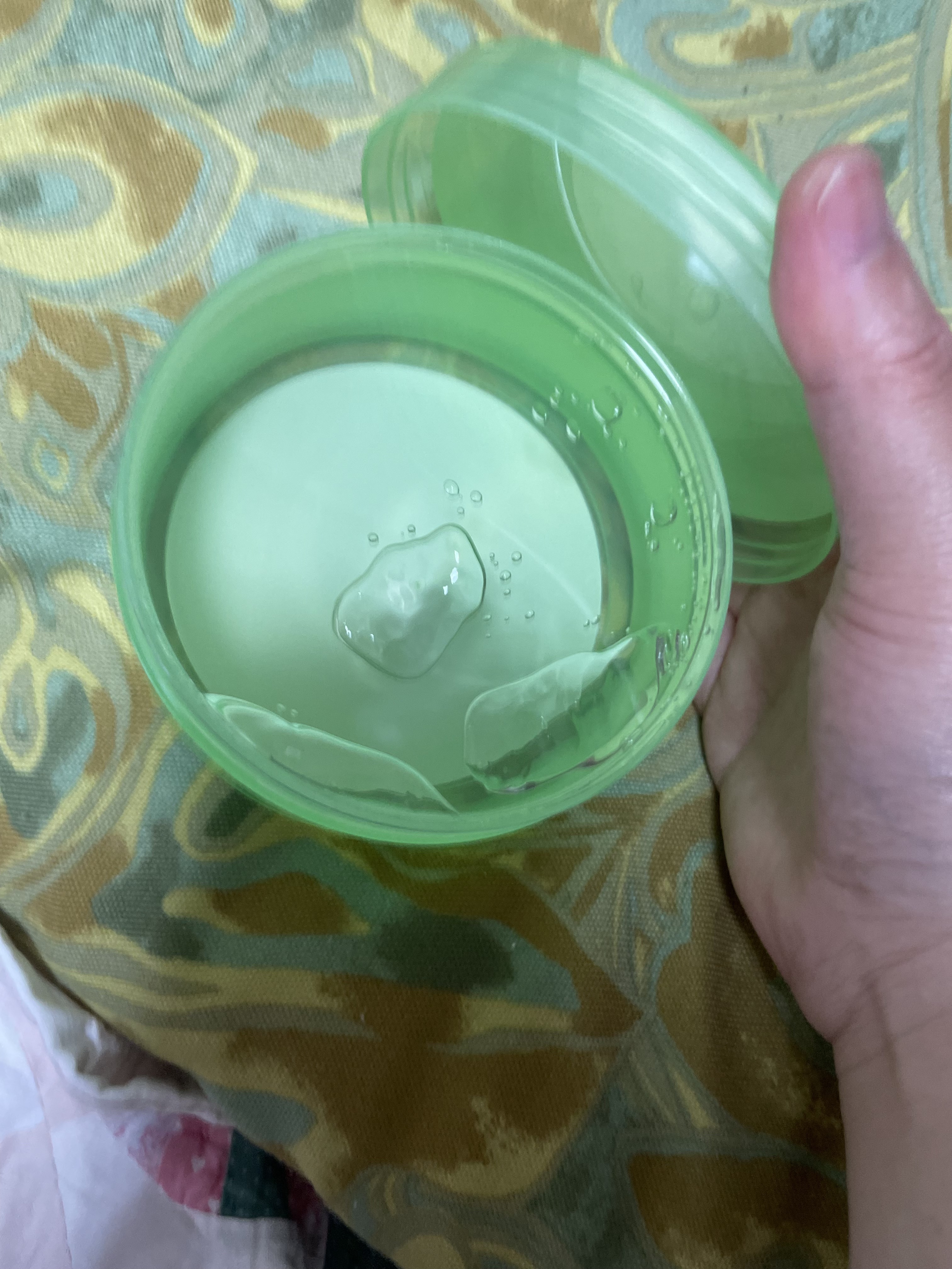 ティーツリーカーミングハイドロジェル/MEDIHEAL/ボディローションを使ったクチコミ（1枚目）