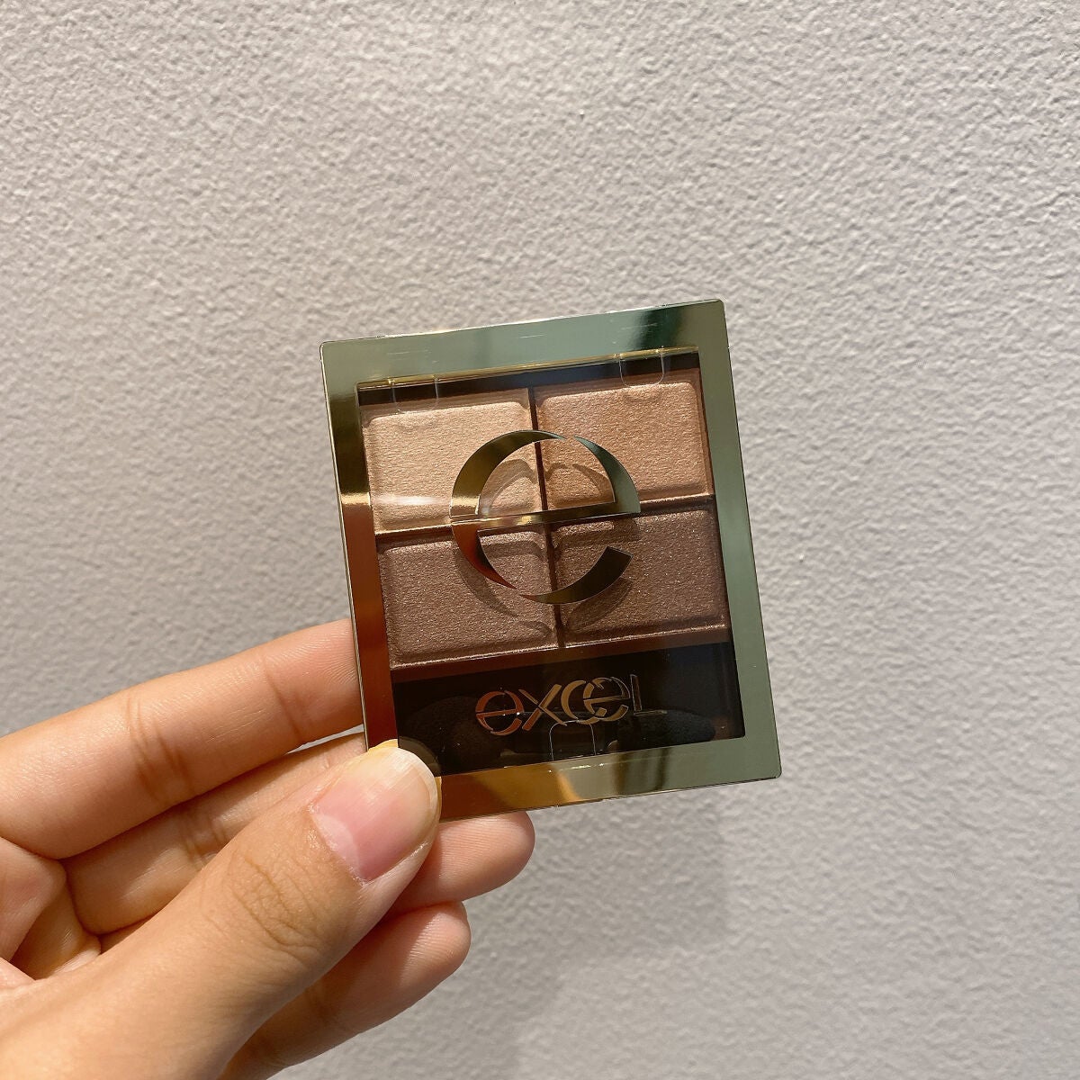 スキニーリッチシャドウ/excel/アイシャドウパレットを使ったクチコミ(3枚目)