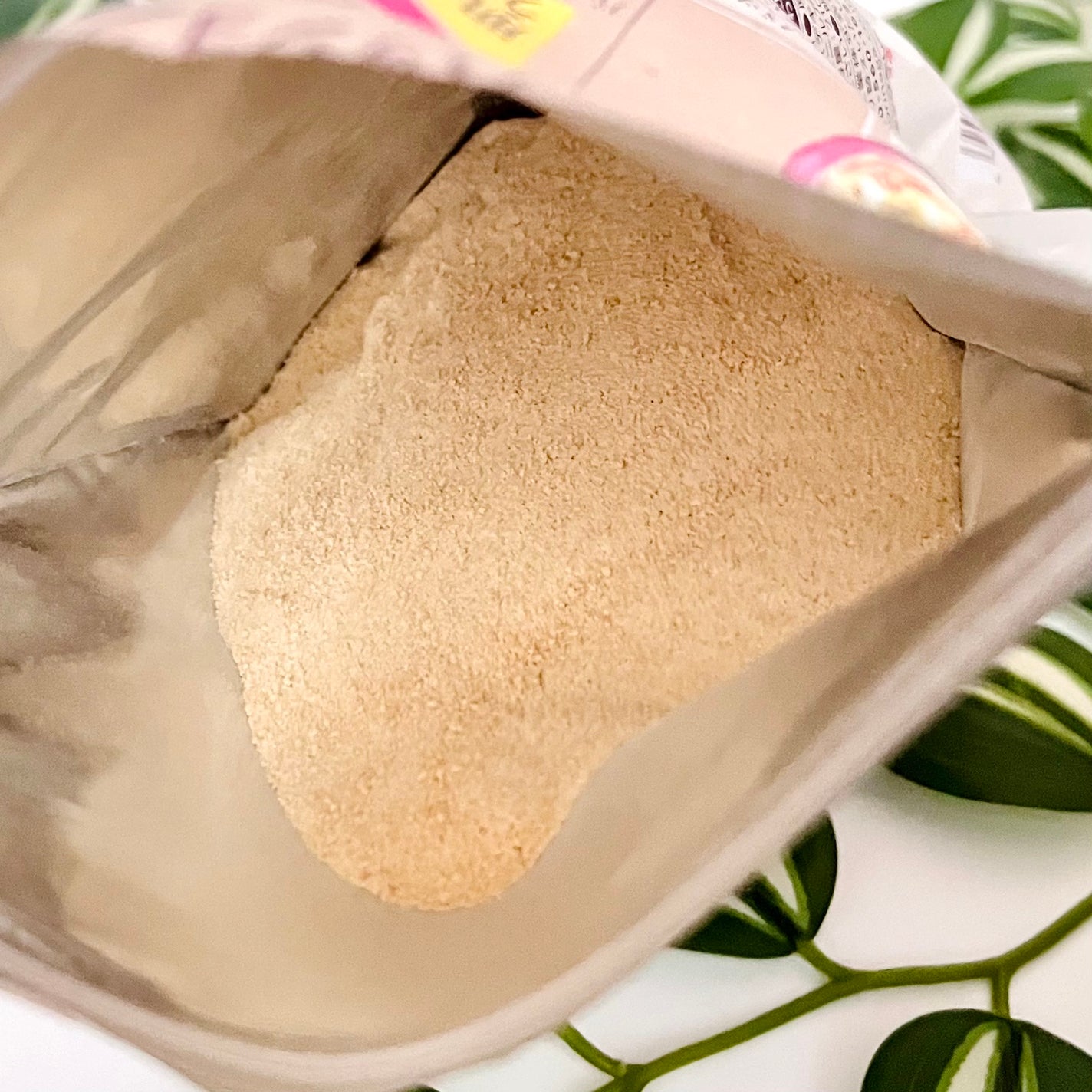 きぎ / フォロバします on LIPS 「💜ぶどうの◯倍!?肌のうるおいを守るためにプラスしてみない?🍇..」(2枚目)