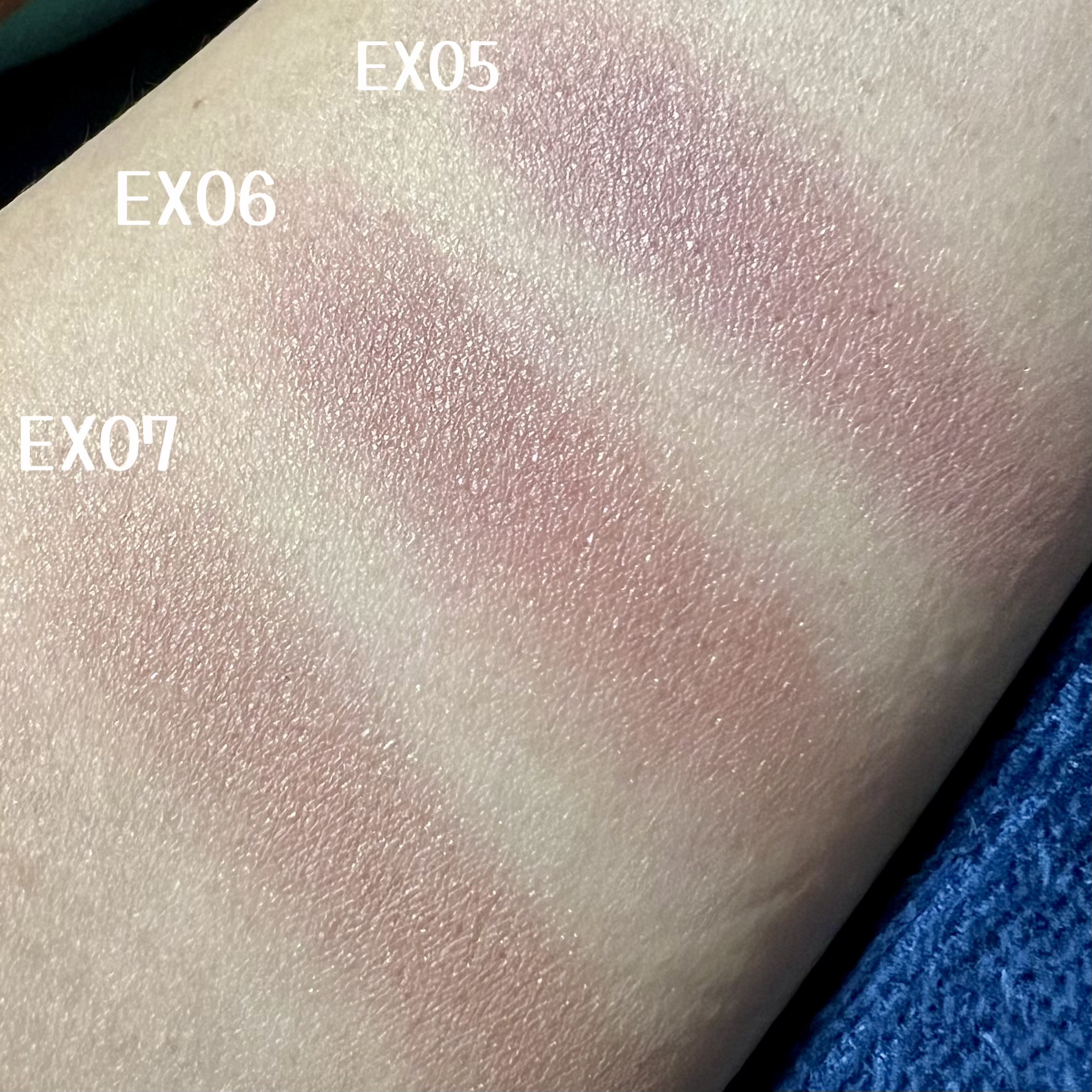 ペタル フロート アイシャドウ/to/one/アイシャドウパレットを使ったクチコミ（3枚目）