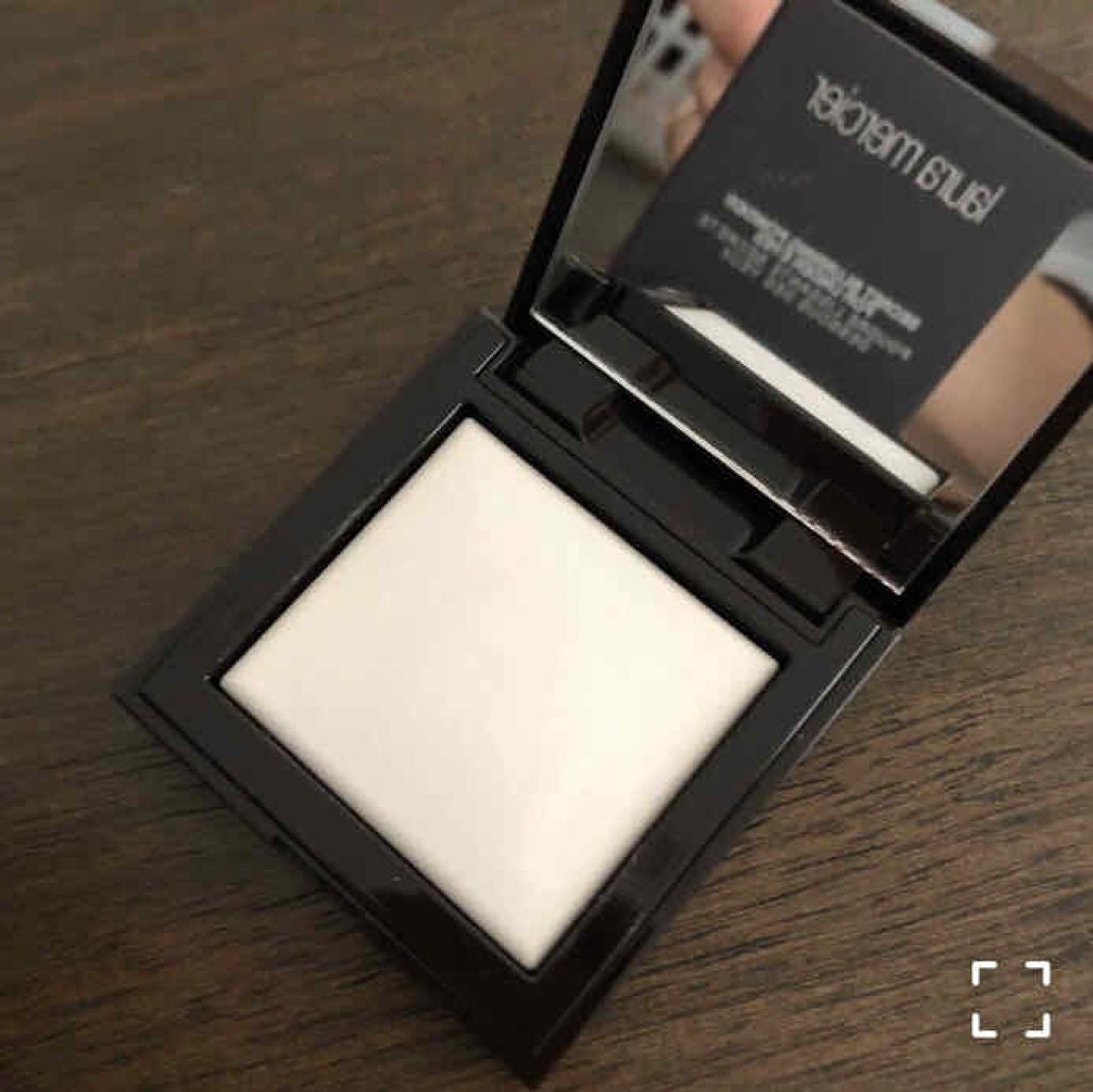 シークレット ブラーリング パウダー フォー アンダー アイズ/ローラ メルシエ/プレストパウダーを使ったクチコミ(2枚目)