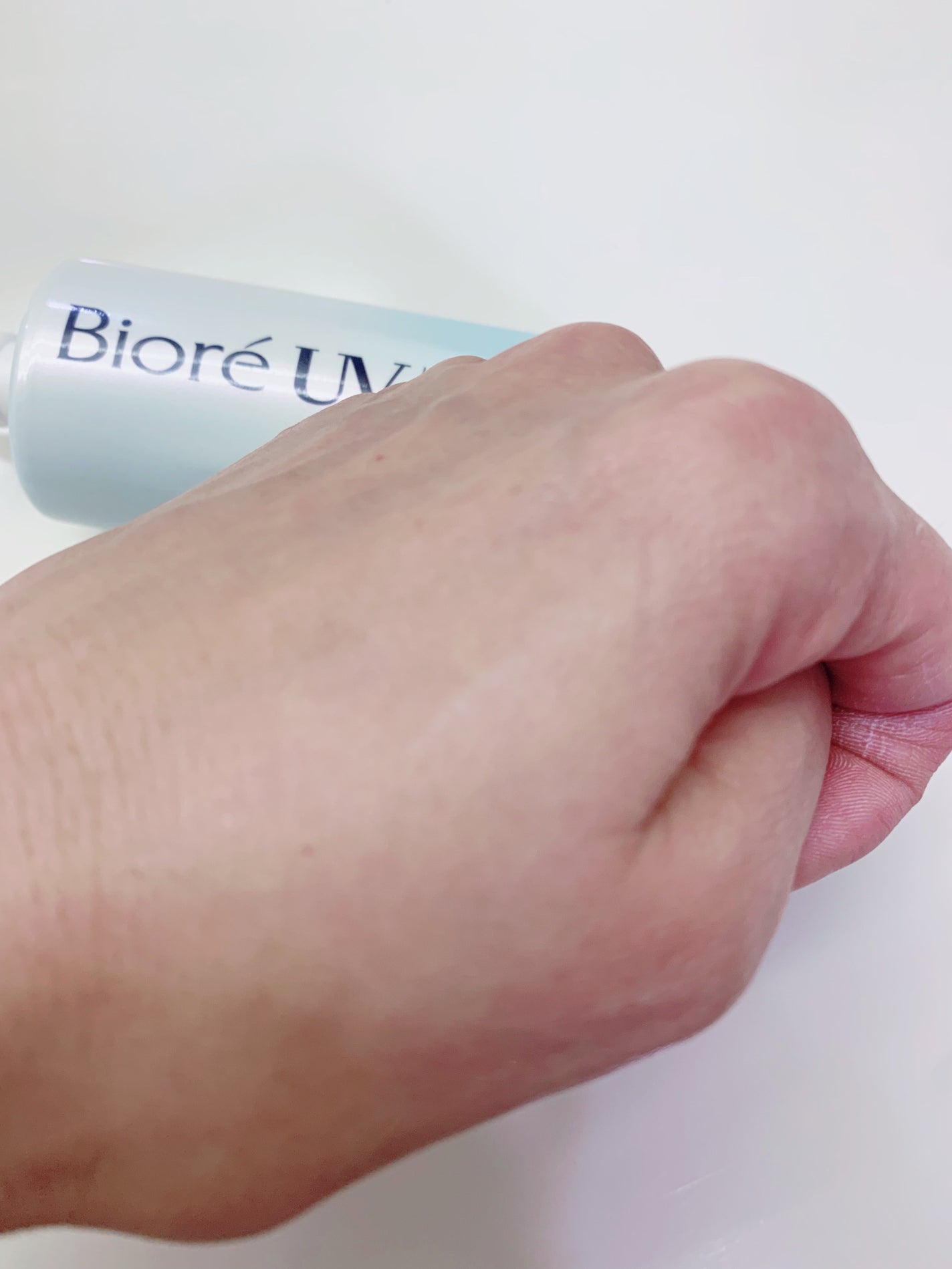 ビオレUV アクアリッチ アクアハイライトローション(水層ハイライトUV)/ビオレ/日焼け止めローションを使ったクチコミ(4枚目)