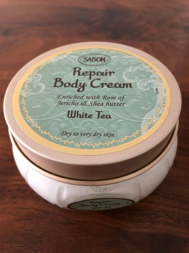 SABON リペアボディクリームのクチコミ「SABON
リペアボディークリーム　ホワイトティー


ボディーミルクよりこっくりしたテクスチ.....」（1枚目）