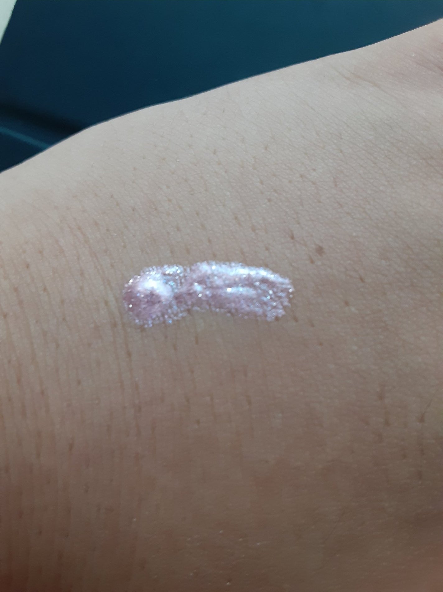 S.N on LIPS 「DAISOのリキッドラメメリットピンクは大粒のラメが入っててベ..」(4枚目)