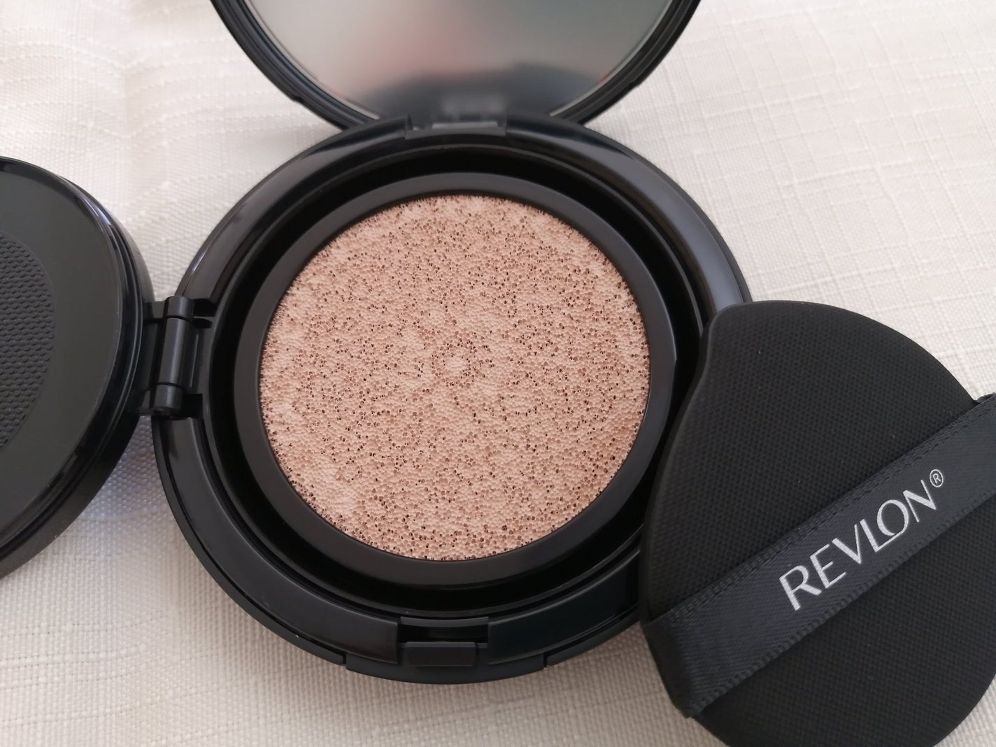 レブロン カラーステイ ロングウェア UV クッション ファンデーション/REVLON/クッションファンデーションを使ったクチコミ(2枚目)