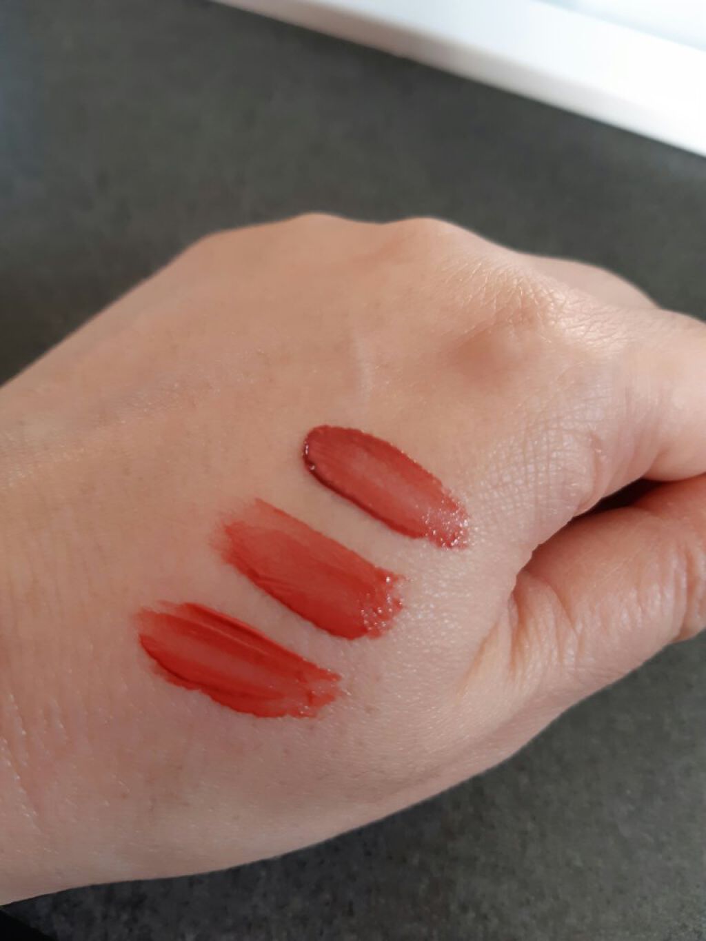 ジューシーラスティングティント/rom&nd/リップティントを使ったクチコミ（2枚目）