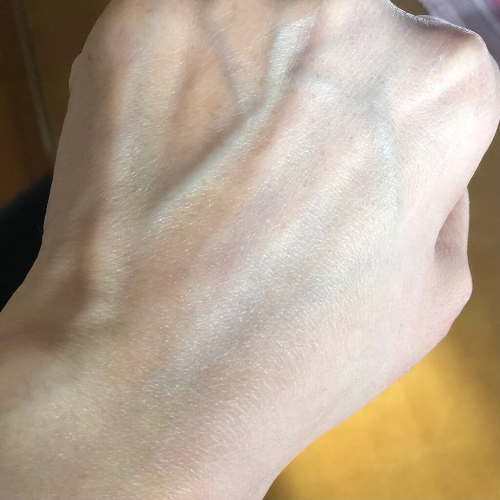 jelly_beans on LIPS 「即買してほしい★ドルガバの下地トーンアップと肌の輝き方が半端な..」(3枚目)