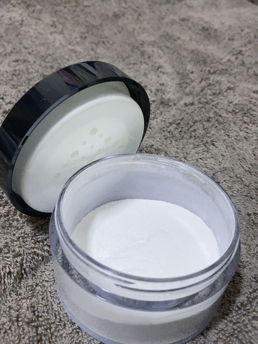 フィニッシングパウダー/チャコット・コスメティクス/ルースパウダーを使ったクチコミ(2枚目)