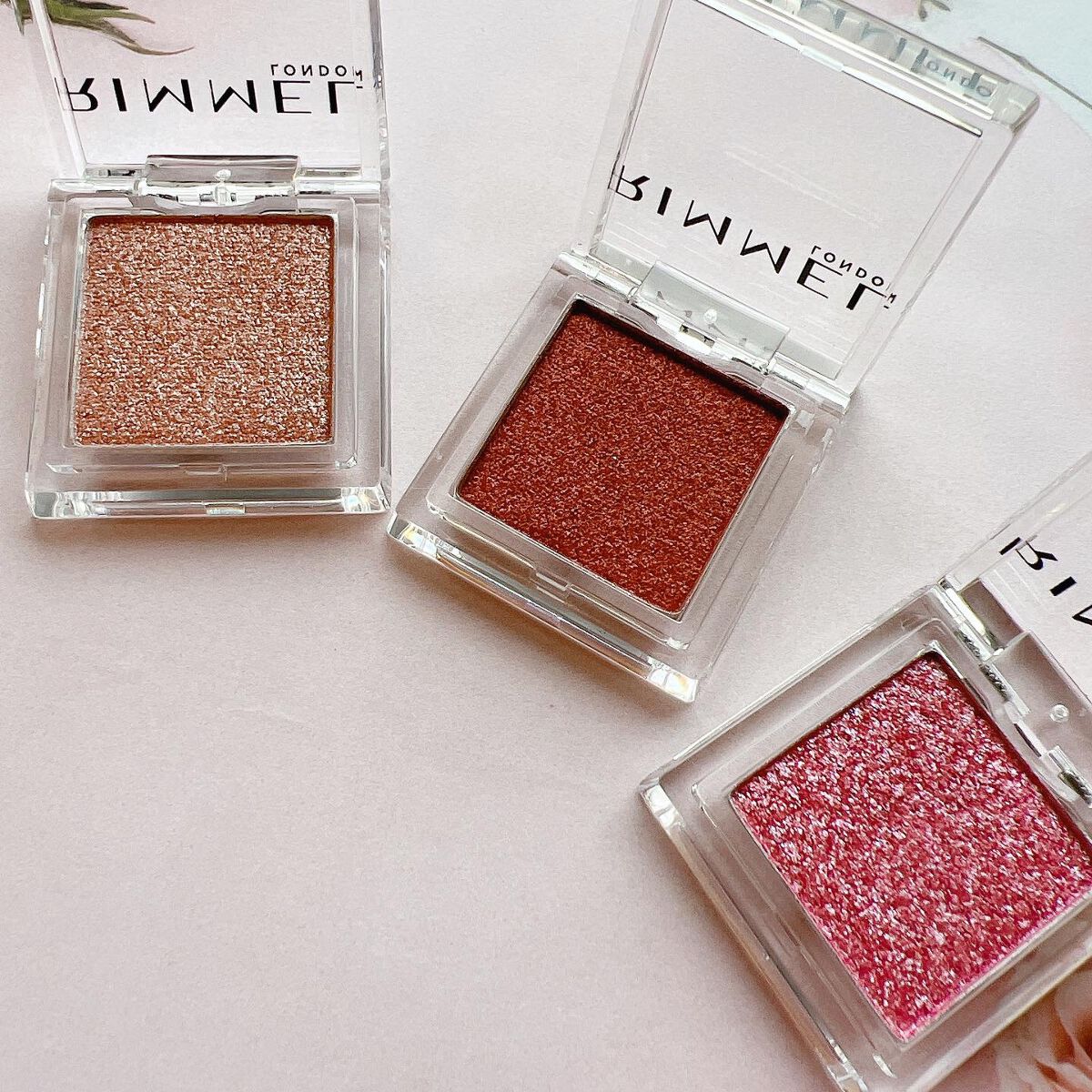 ワンダー キューブ アイシャドウ パール/リンメル ロンドン/単色アイシャドウを使ったクチコミ(3枚目)