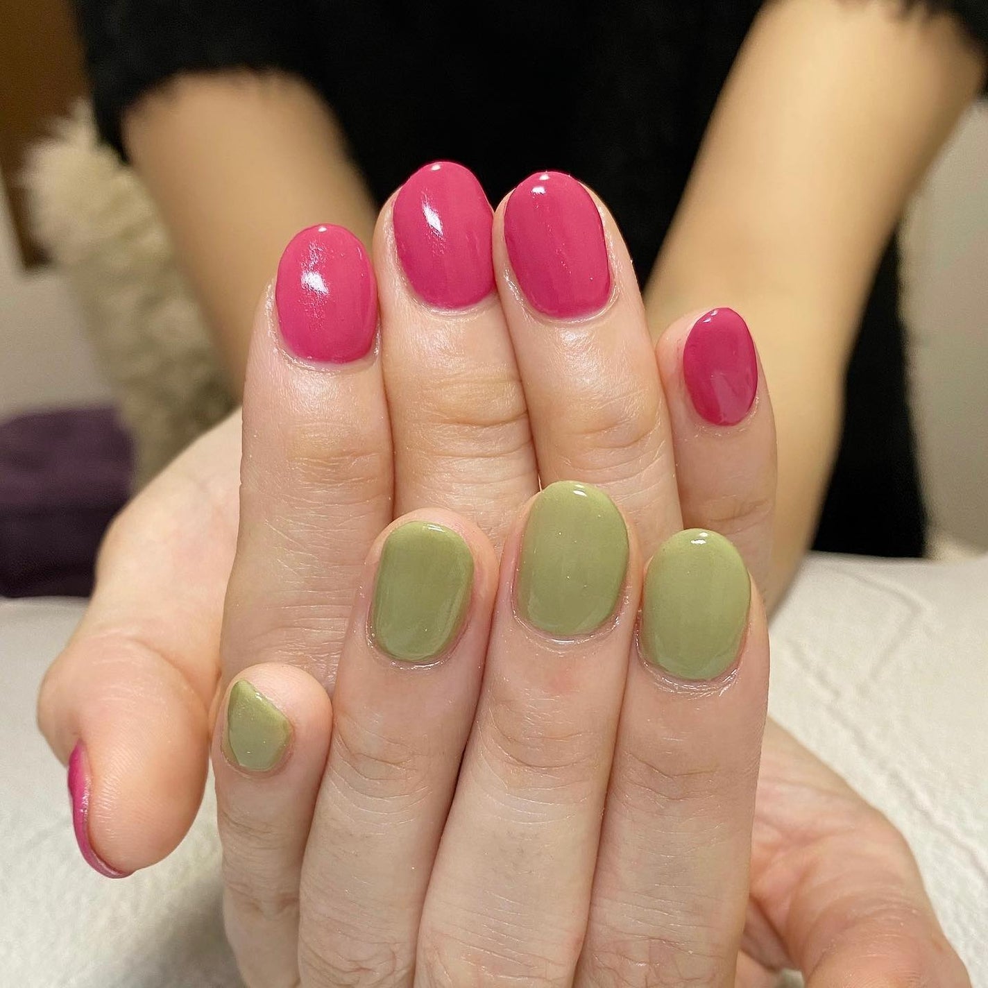 naomi on LIPS 「とっても可愛いカラーチョイスでした😊📝A42.A78#ネイルパ..」(1枚目)