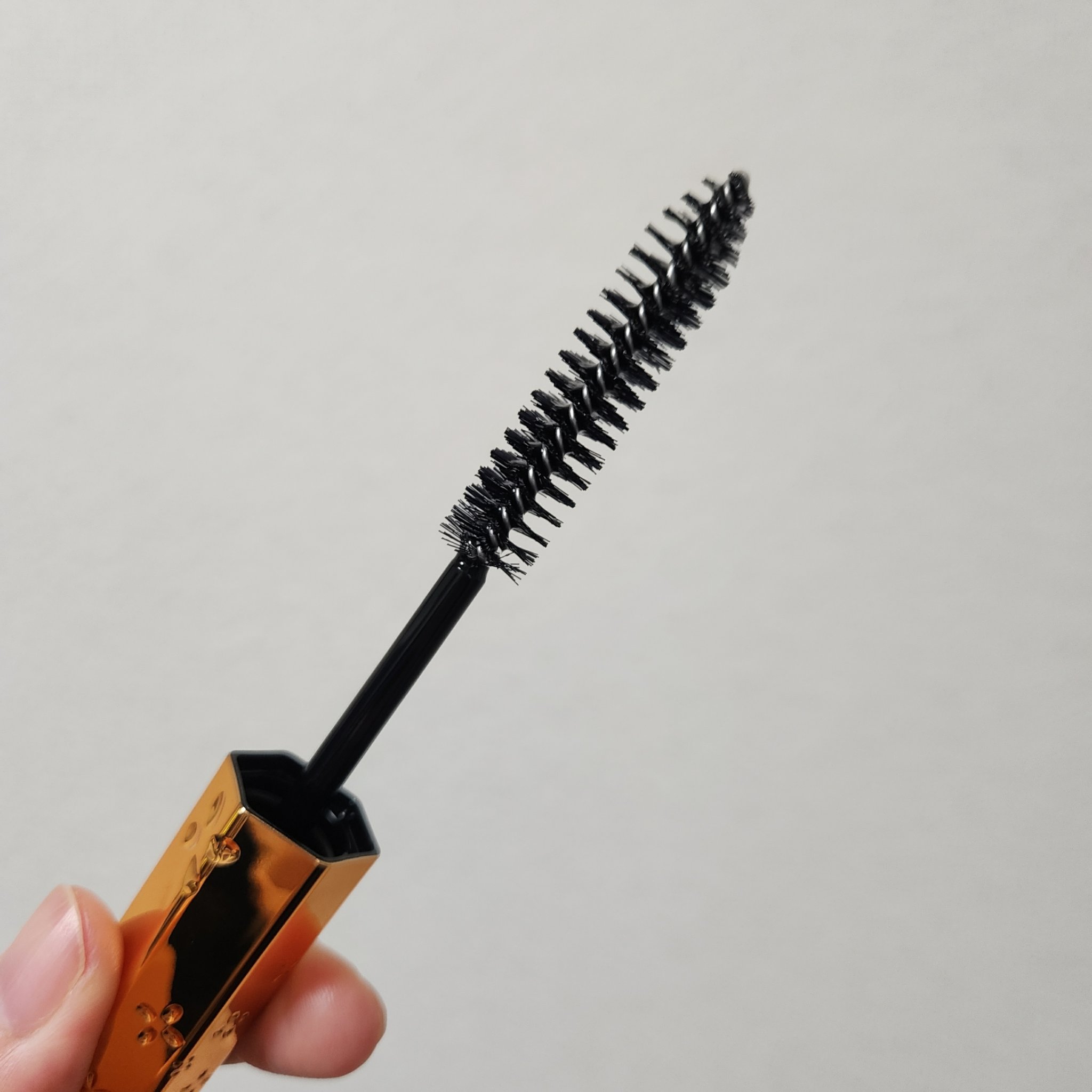 アンドハニー キンモクセイ マトメイク スティック4.0/&honey/ヘアジェルを使ったクチコミ（3枚目）