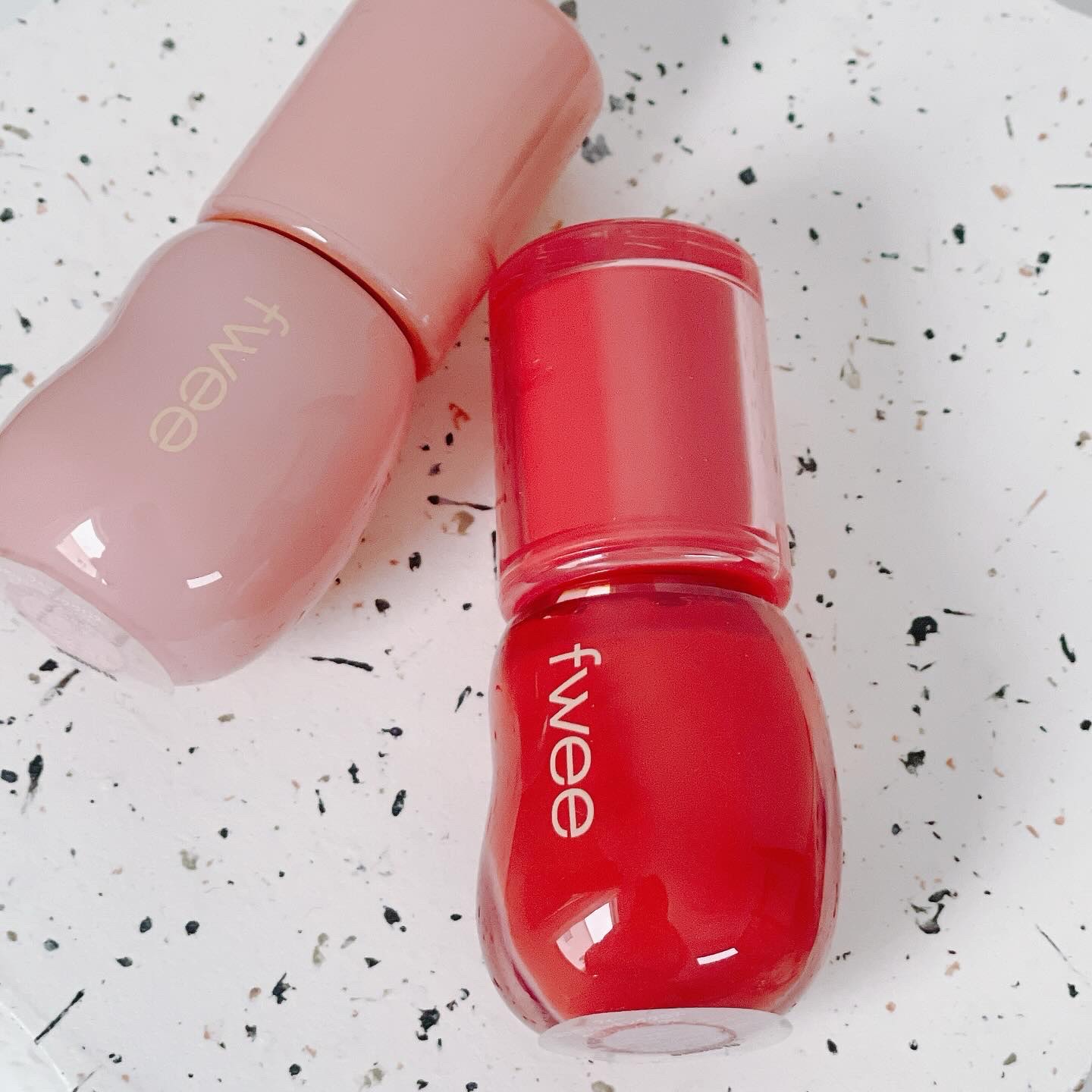 フィー 3Dボリューミンググロス/fwee/リップグロスを使ったクチコミ（2枚目）