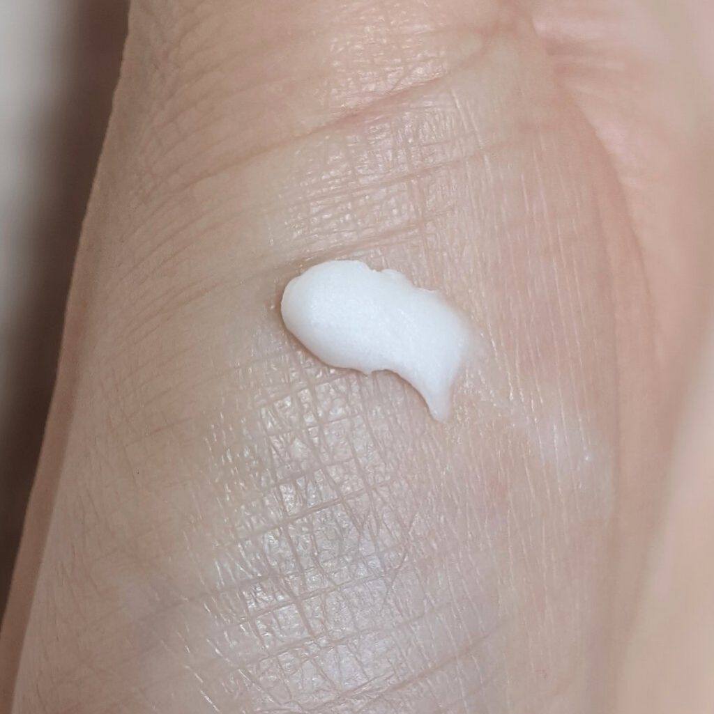 ラスティングマルチアイベース WP/キャンメイク/アイシャドウベースを使ったクチコミ(2枚目)