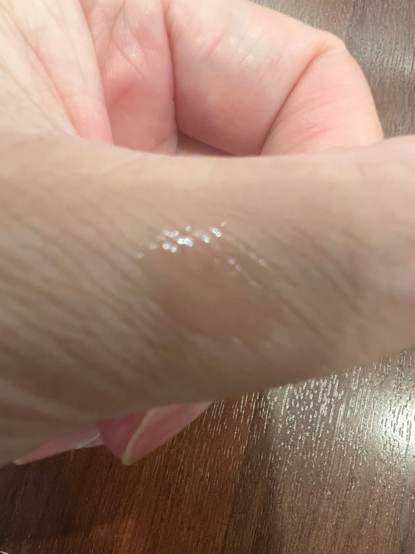 保湿専用リップ/HACCI/リップグロスを使ったクチコミ(3枚目)