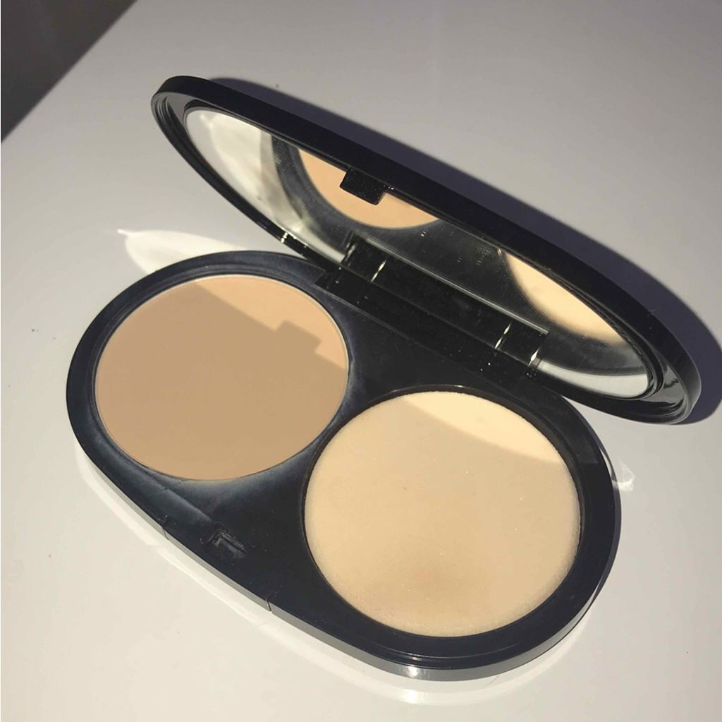 セフィーヌ シルクウェットパウダーのクチコミ「お出かけのときはラロッシュポゼを塗って
セフィーヌのパウダーをスポンジでつけてます！

艶がで.....」（2枚目）