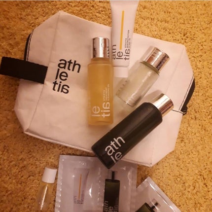 athletia トーニングセラムのクチコミ「athletia🍋
○ステップが少ない!この2つでおわります。クレンジングオイルはすーっとの.....」(2枚目)