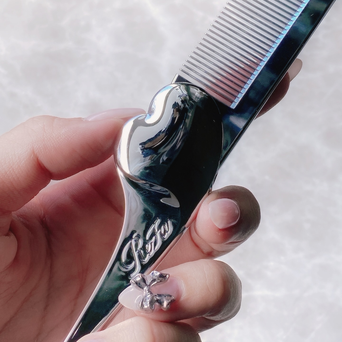 ReFa HEART COMB Aira/ReFa/ヘアコームを使ったクチコミ（2枚目）