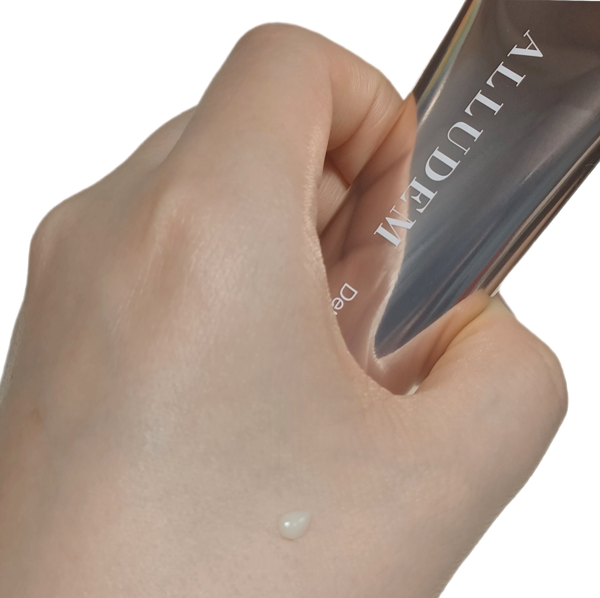 ダーマイルミネーター/ALLUDEM/美容液を使ったクチコミ（3枚目）