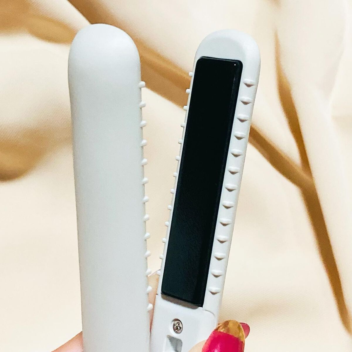 スタイリッシュ モバイルヘアアイロン(MHS-1342)/mod's hair/ストレートアイロンを使ったクチコミ(9枚目)